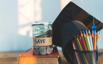 hat-graduation-money-coins-saving_43157-2040